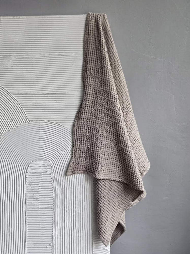 Waffle Linen Towel Set: Soft, Absorbent Linen-Cotton Blend